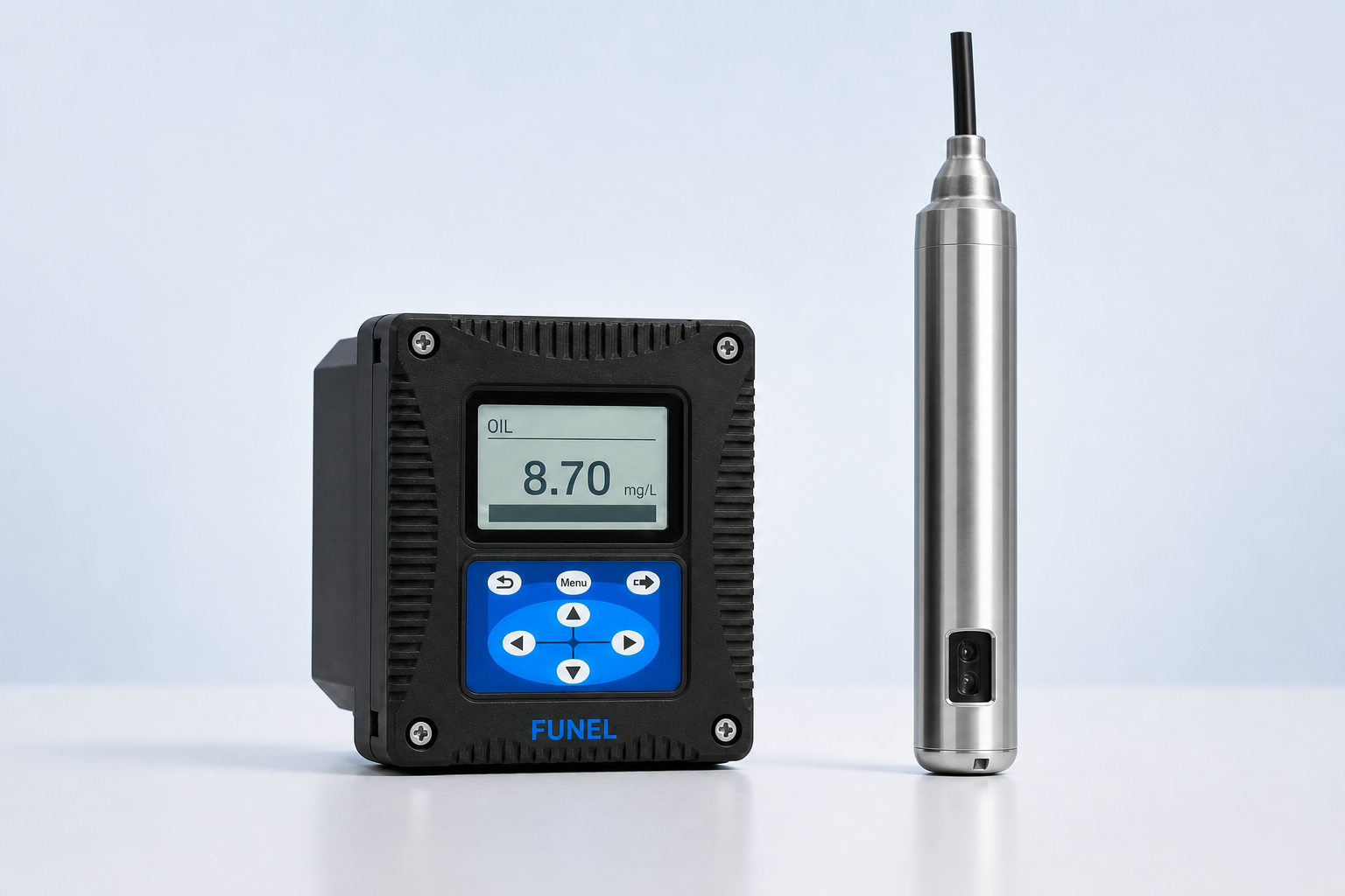 POIL-800 black FUNEL transmitter and oil-in-water sensor